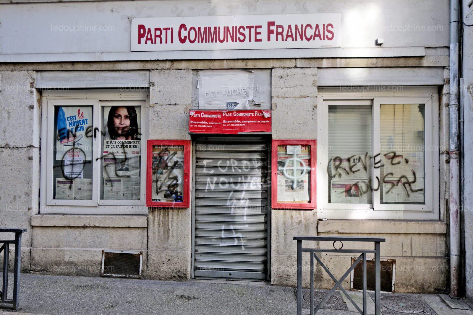 Vienne  stupeur-pour-les-membres-du-parti-communiste-francais-de-vienne-qui-ont-decouvert-ce-samedi-la-devanture-de-leur-local-situe-rue-de-bourgogne-taguee-photo-le-dl-v-w-1549808469.jpg